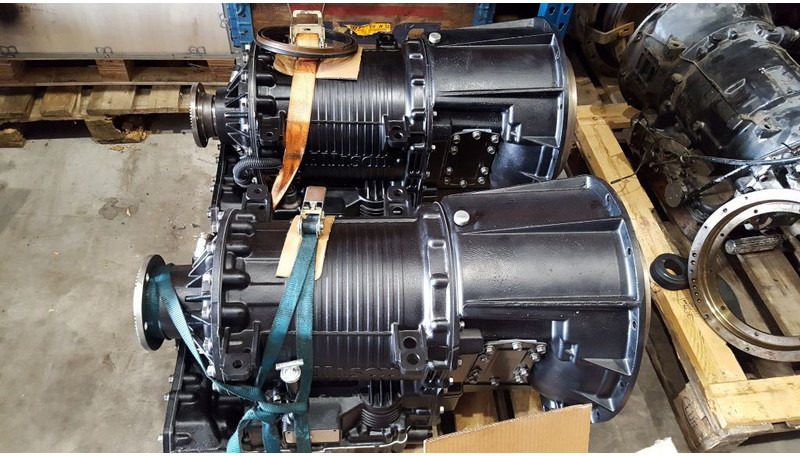Terberg Allison MT643,MD3060,MD3000,ZF 6WG211 - 터미널 트랙터 : 사진 1 Terberg Allison MT643,MD3060,MD3000,ZF 6WG211 - 터미널 트랙터 : 사진 1