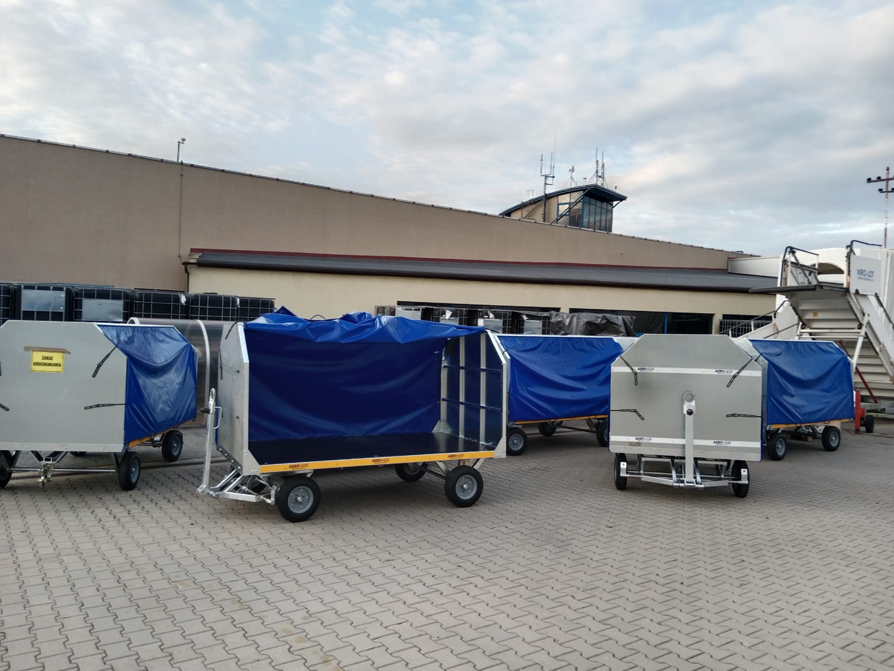 AERO-GSE BAGGAGE CART BC-ZW30-D2400 - 지상 지원 장비 : 사진 2 AERO-GSE BAGGAGE CART BC-ZW30-D2400 - 지상 지원 장비 : 사진 2