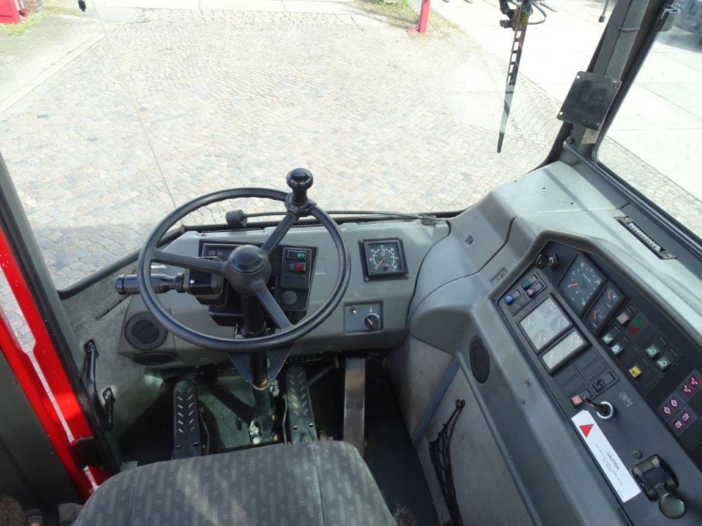 터미널 트랙터 Kalmar TTX182A - Strassenzulassung : 사진 9