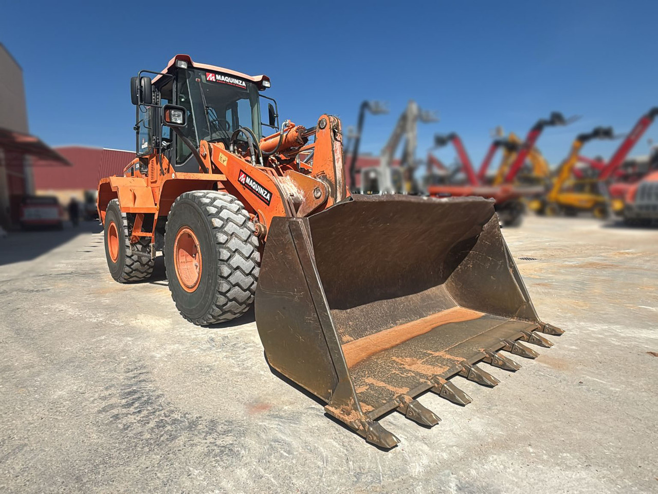 DOOSAN DL250-3 - 휠 로더 : 사진 2 DOOSAN DL250-3 - 휠 로더 : 사진 2