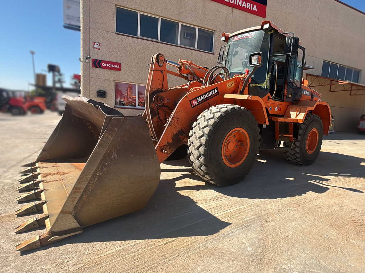 휠 로더 DOOSAN DL250-3 : 사진 6 휠 로더 DOOSAN DL250-3 : 사진 6