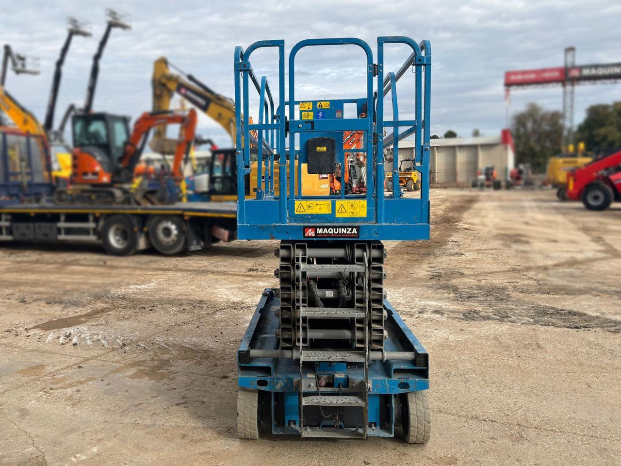 GENIE GS4047 - 시저 리프트 : 사진 3 GENIE GS4047 - 시저 리프트 : 사진 3