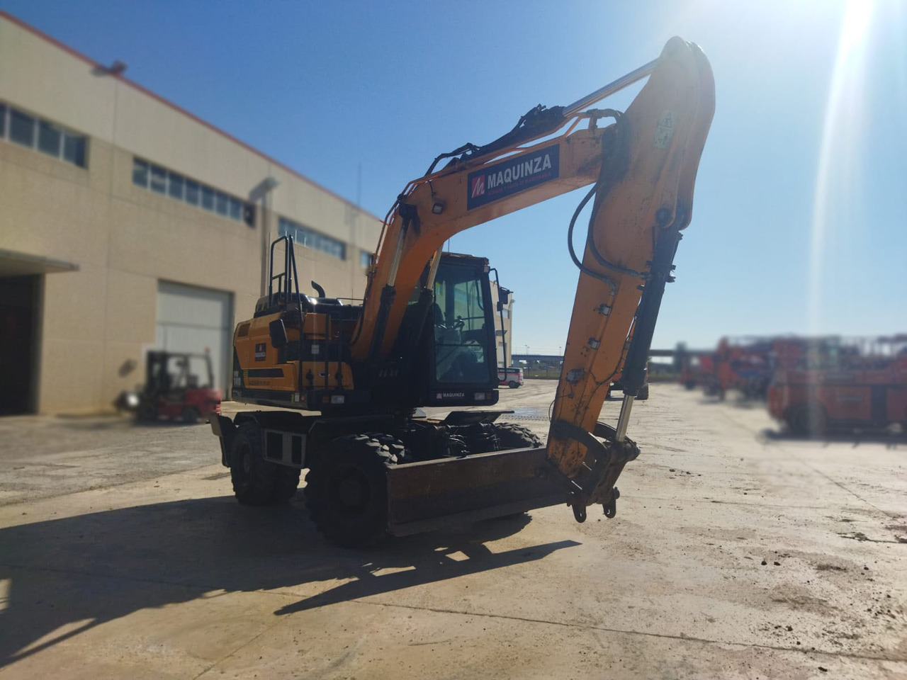 HYUNDAI HW140 - 휠 굴삭기 : 사진 5 HYUNDAI HW140 - 휠 굴삭기 : 사진 5