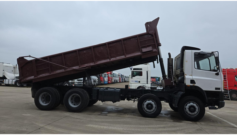 DAF 85 CF 340 (EURO 2 / MANUAL PUMP / STEEL SUSP. / POSSIBLE AS CHASSIS / 8X4) - 덤프트럭 : 사진 4 DAF 85 CF 340 (EURO 2 / MANUAL PUMP / STEEL SUSP. / POSSIBLE AS CHASSIS / 8X4) - 덤프트럭 : 사진 4