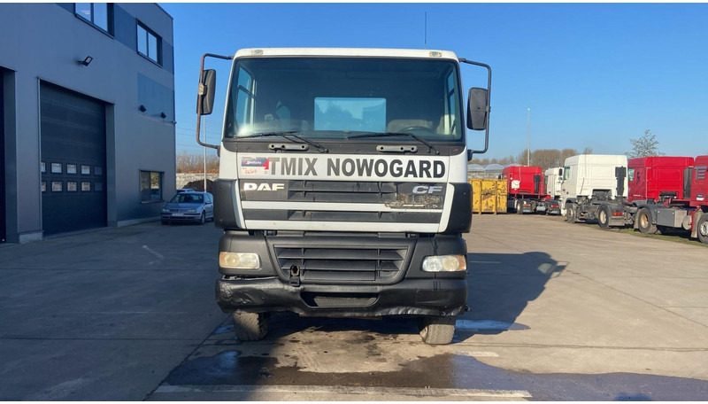 DAF CF 85.380 (EURO 3 / MANUAL GEARBOX / BOITE MANUELLE / BIG HUB / GRAND PONT / LAMES) - 캡 새시 트럭 : 사진 2 DAF CF 85.380 (EURO 3 / MANUAL GEARBOX / BOITE MANUELLE / BIG HUB / GRAND PONT / LAMES) - 캡 새시 트럭 : 사진 2