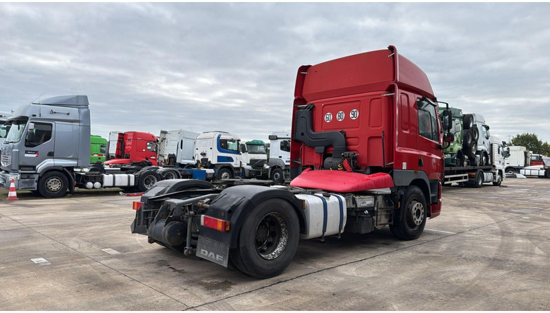 DAF CF 85.410 (BOITE MANUELLE / MANUAL GEARBOX) - 트랙터 유닛 : 사진 4 DAF CF 85.410 (BOITE MANUELLE / MANUAL GEARBOX) - 트랙터 유닛 : 사진 4