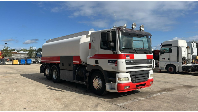 DAF CF 85.430 (20270 LITERS / EURO 3 / TOP CONDITION !!! / PARFAIT ETAT / 6X2 / BOITE MANUELLE) - 유조트럭 : 사진 3 DAF CF 85.430 (20270 LITERS / EURO 3 / TOP CONDITION !!! / PARFAIT ETAT / 6X2 / BOITE MANUELLE) - 유조트럭 : 사진 3