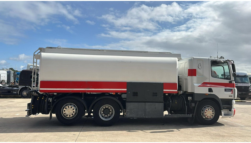 DAF CF 85.430 (20270 LITERS / EURO 3 / TOP CONDITION !!! / PARFAIT ETAT / 6X2 / BOITE MANUELLE) - 유조트럭 : 사진 4 DAF CF 85.430 (20270 LITERS / EURO 3 / TOP CONDITION !!! / PARFAIT ETAT / 6X2 / BOITE MANUELLE) - 유조트럭 : 사진 4