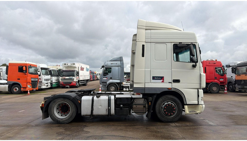 DAF XF 105.410 (BOITE MANUELLE / MANUAL GEARBOX) - 트랙터 유닛 : 사진 3 DAF XF 105.410 (BOITE MANUELLE / MANUAL GEARBOX) - 트랙터 유닛 : 사진 3