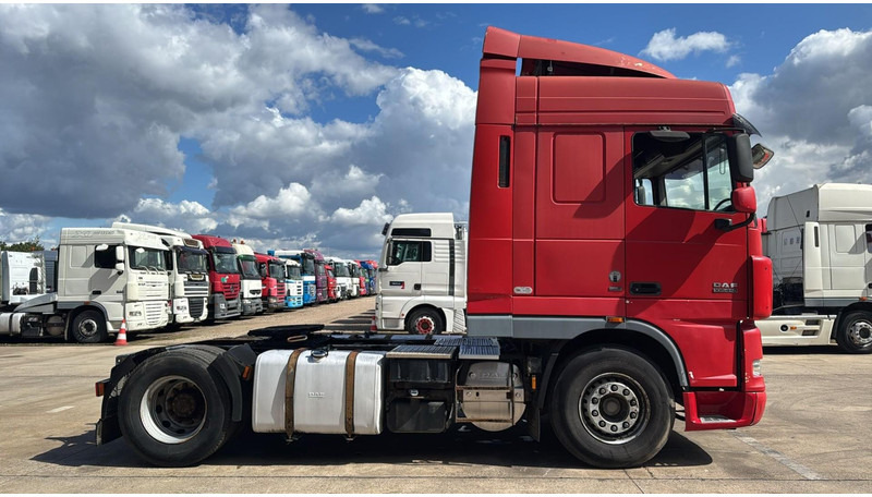 DAF XF 105.410 (BOITE MANUELLE / MANUAL GEARBOX) - 트랙터 유닛 : 사진 4 DAF XF 105.410 (BOITE MANUELLE / MANUAL GEARBOX) - 트랙터 유닛 : 사진 4