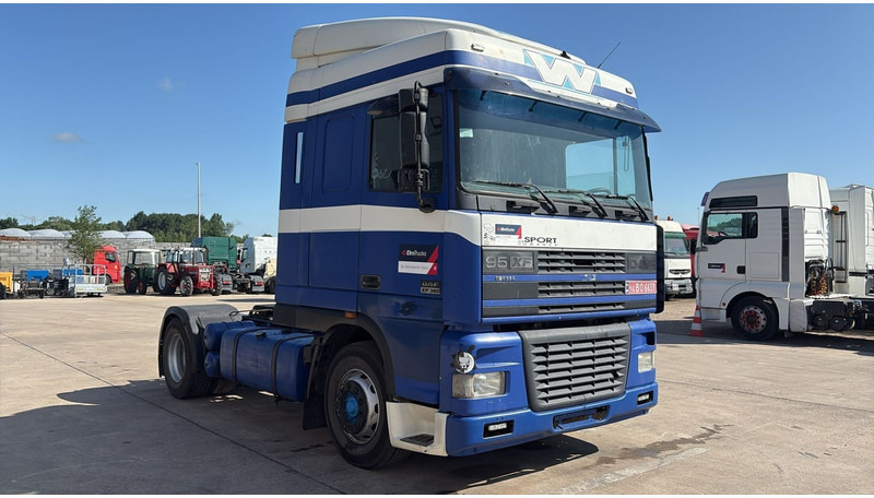 DAF XF 95.380 (EURO 2 / POMPE MANUELLE / MANUAL PUMP / BOITE MANUELLE / MANUAL GEARBOX) - 트랙터 유닛 : 사진 3 DAF XF 95.380 (EURO 2 / POMPE MANUELLE / MANUAL PUMP / BOITE MANUELLE / MANUAL GEARBOX) - 트랙터 유닛 : 사진 3