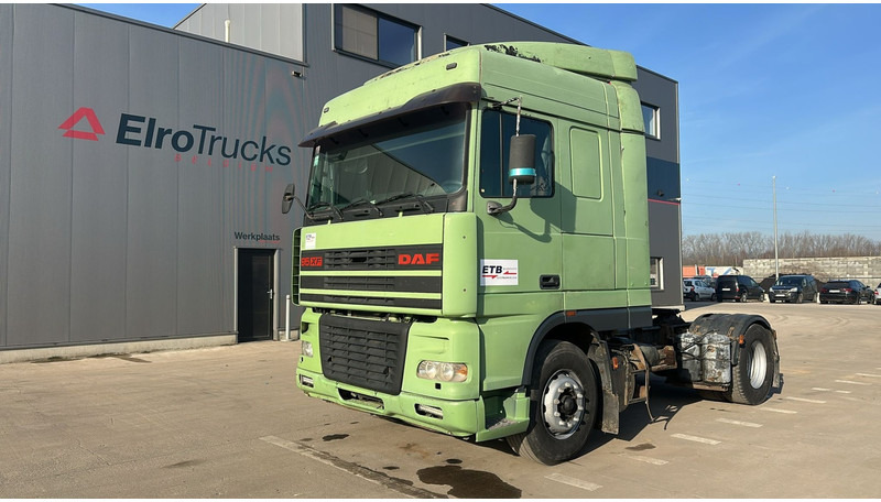 DAF XF 95.430 (EURO 2 / MANUAL PUMP / POMPE MANUELLE / BOITE MANUELLE) - 트랙터 유닛 : 사진 1 DAF XF 95.430 (EURO 2 / MANUAL PUMP / POMPE MANUELLE / BOITE MANUELLE) - 트랙터 유닛 : 사진 1