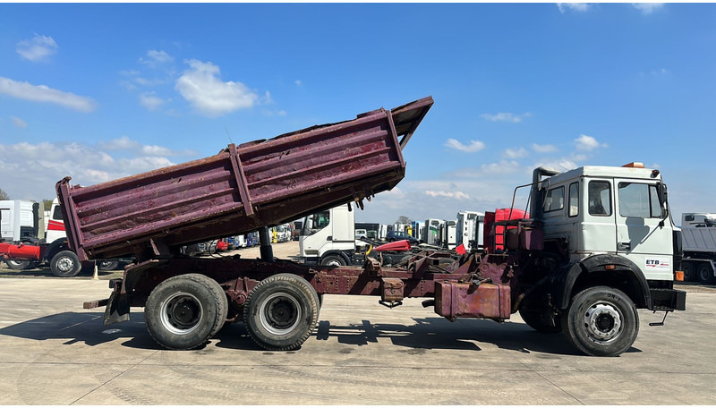 Iveco MAGIRUS 260 - 34 (LIVRAISON GRATUITE AU PORT D'ANVERS / POMPE MANUELLE) - 덤프트럭 : 사진 3 Iveco MAGIRUS 260 - 34 (LIVRAISON GRATUITE AU PORT D'ANVERS / POMPE MANUELLE) - 덤프트럭 : 사진 3