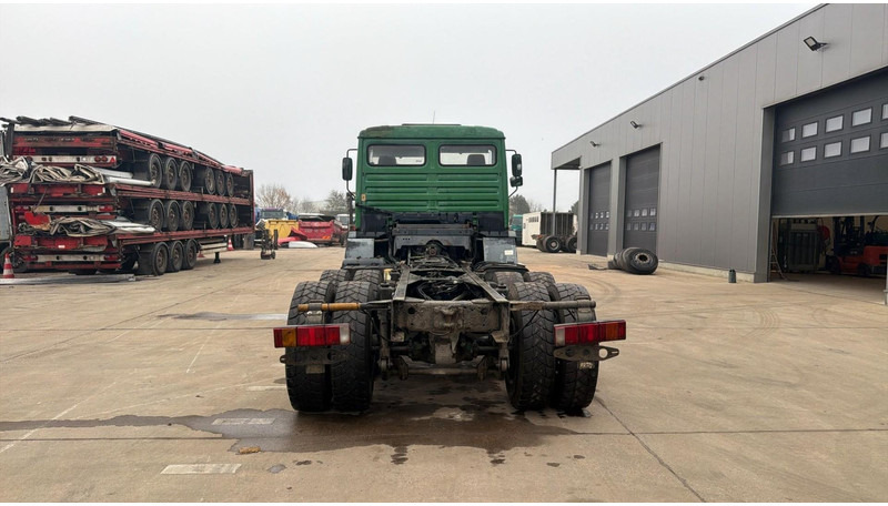 MAN 26.314 (STEEL SUSP. / LAMES / BIG AXLE / MANUAL PUMP / POMPE MANUELLE) - 캡 새시 트럭 : 사진 5 MAN 26.314 (STEEL SUSP. / LAMES / BIG AXLE / MANUAL PUMP / POMPE MANUELLE) - 캡 새시 트럭 : 사진 5