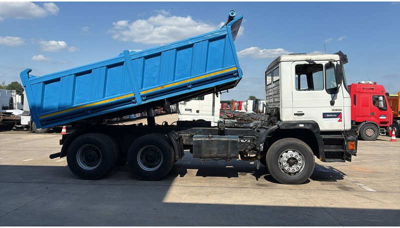 MAN 26.322 (MANUAL PUMP / POMPE MANUELLE / LAMES / GRAND PONT / BIG AXLE) - 덤프트럭 : 사진 4 MAN 26.322 (MANUAL PUMP / POMPE MANUELLE / LAMES / GRAND PONT / BIG AXLE) - 덤프트럭 : 사진 4