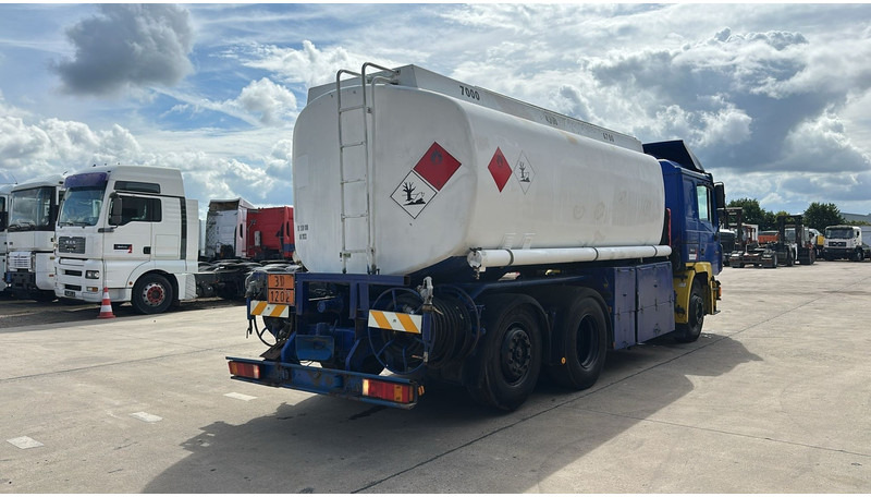 MAN 26.402 (18.000 L / 6X2 / 6 CYLINDER / FRONT STEEL / 3 COMPARTIMENTS) - 유조트럭 : 사진 5 MAN 26.402 (18.000 L / 6X2 / 6 CYLINDER / FRONT STEEL / 3 COMPARTIMENTS) - 유조트럭 : 사진 5