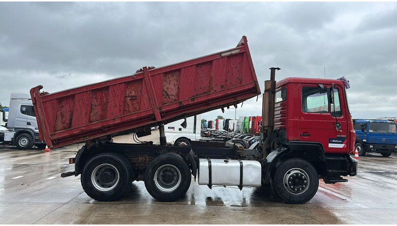 MAN 26.403 (STEEL SUSPENSION / VERY CLEAN / 6 CYLINDER / BIG AXLE / EURO 2) - 덤프트럭 : 사진 5 MAN 26.403 (STEEL SUSPENSION / VERY CLEAN / 6 CYLINDER / BIG AXLE / EURO 2) - 덤프트럭 : 사진 5