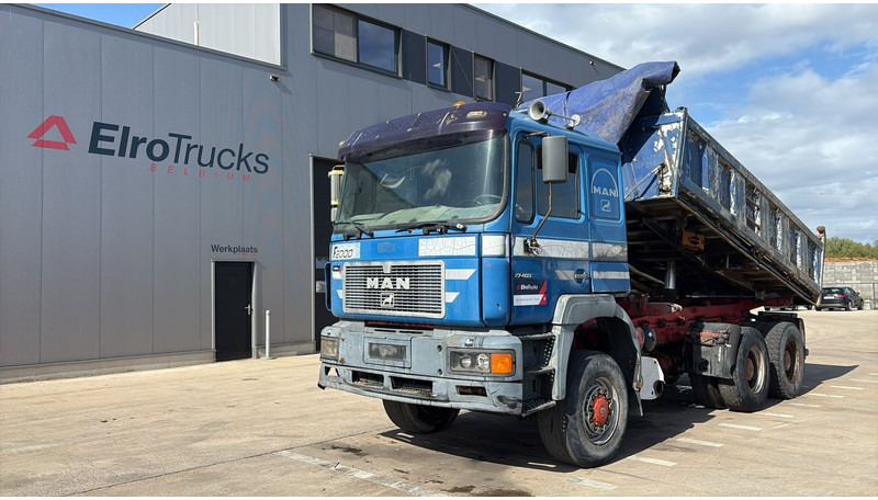 MAN 27.403 (6X6 / GRAND PONT / LAMES / BIG AXLE / 6 CYLINDER) - 덤프트럭 : 사진 1 MAN 27.403 (6X6 / GRAND PONT / LAMES / BIG AXLE / 6 CYLINDER) - 덤프트럭 : 사진 1