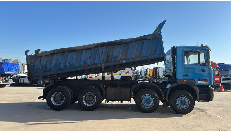 MAN 35.364 (STEEL SUSP. / 6 CYLINDER / BIG AXLE / EURO 2 / MEILLER TIPPER) - 덤프트럭 : 사진 4 MAN 35.364 (STEEL SUSP. / 6 CYLINDER / BIG AXLE / EURO 2 / MEILLER TIPPER) - 덤프트럭 : 사진 4