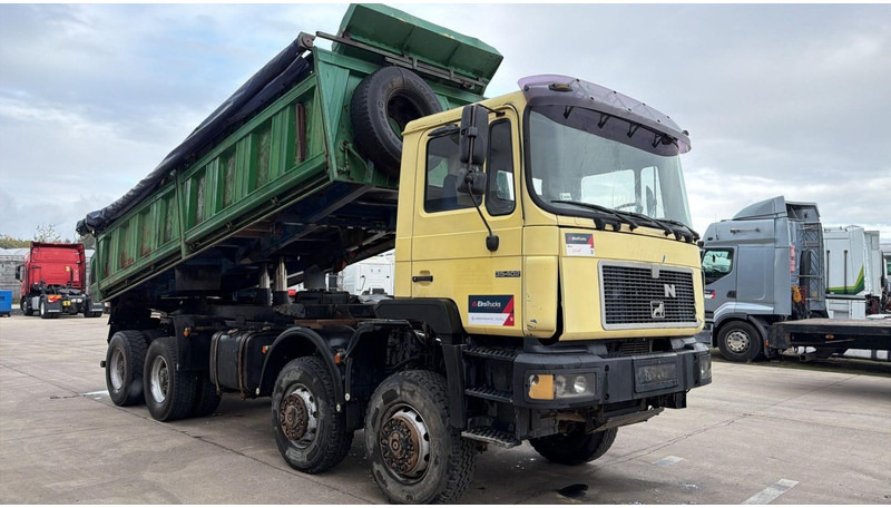MAN 35.402 (8X8 / BIG AXLES / GRAND PONT / LAMES / STEEL SUSP. / 6 CYLINDER) - 덤프트럭 : 사진 3 MAN 35.402 (8X8 / BIG AXLES / GRAND PONT / LAMES / STEEL SUSP. / 6 CYLINDER) - 덤프트럭 : 사진 3