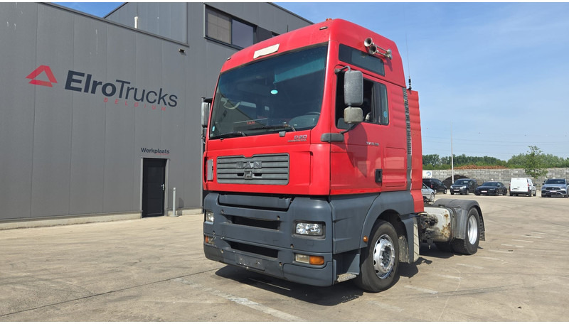 MAN TGA 18.390 (BOITE MANUELLE / MANUAL GEARBOX / PTO / POMPE HYDRAULIQUE) - 트랙터 유닛 : 사진 1 MAN TGA 18.390 (BOITE MANUELLE / MANUAL GEARBOX / PTO / POMPE HYDRAULIQUE) - 트랙터 유닛 : 사진 1