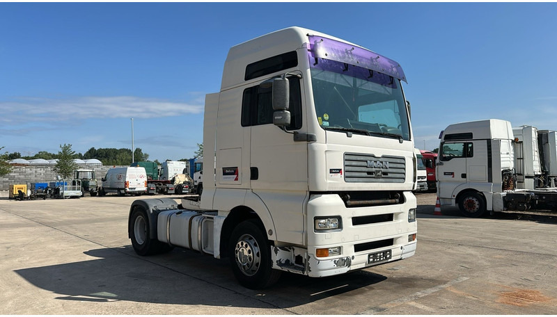 MAN TGA 18.430 (MANUAL GEARBOX / BOITE MANUELLE / RETARDER) - 트랙터 유닛 : 사진 3 MAN TGA 18.430 (MANUAL GEARBOX / BOITE MANUELLE / RETARDER) - 트랙터 유닛 : 사진 3
