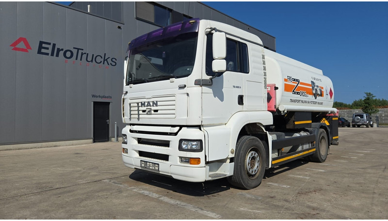 MAN TGA 18.460 (14.140L / MANUAL PUMP / MANUAL GEARBOX / TOP CONDITON / BOITE & POMPE MANUELLE) - 유조트럭 : 사진 1 MAN TGA 18.460 (14.140L / MANUAL PUMP / MANUAL GEARBOX / TOP CONDITON / BOITE & POMPE MANUELLE) - 유조트럭 : 사진 1