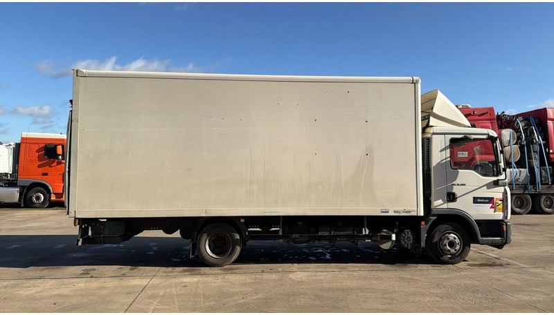 MAN TGL 8.180 (MANUAL GEARBOX / BOITE MANUELLE / CAMION BELGE / BELGIAN TRUCK) - 박스 트럭 : 사진 3 MAN TGL 8.180 (MANUAL GEARBOX / BOITE MANUELLE / CAMION BELGE / BELGIAN TRUCK) - 박스 트럭 : 사진 3
