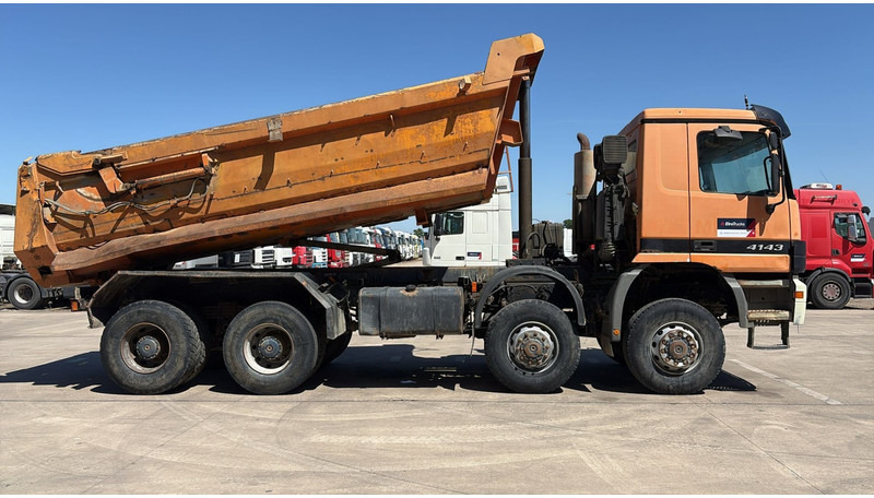 Mercedes-Benz Actros 4143 (8X8 / GRAND PONT / LAMES / ALLRAD / 4 PONTS / V6) - 덤프트럭 : 사진 4 Mercedes-Benz Actros 4143 (8X8 / GRAND PONT / LAMES / ALLRAD / 4 PONTS / V6) - 덤프트럭 : 사진 4