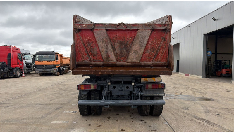 Mercedes-Benz Actros 4143 (GRAND PONT / BOITE MANUELLE / LAMES / 8X4 / STEEL SUSP.) - 덤프트럭 : 사진 5 Mercedes-Benz Actros 4143 (GRAND PONT / BOITE MANUELLE / LAMES / 8X4 / STEEL SUSP.) - 덤프트럭 : 사진 5