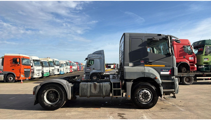 Mercedes-Benz Axor 1940 (BOITE MANUELLE / GRAND PONT / PTO / MANUAL GEARBOX / BIG AXLE) - 트랙터 유닛 : 사진 4 Mercedes-Benz Axor 1940 (BOITE MANUELLE / GRAND PONT / PTO / MANUAL GEARBOX / BIG AXLE) - 트랙터 유닛 : 사진 4