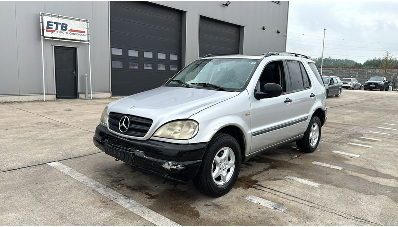 Mercedes-Benz M-Klasse ML 270 CDI - SUV : 사진 1 Mercedes-Benz M-Klasse ML 270 CDI - SUV : 사진 1