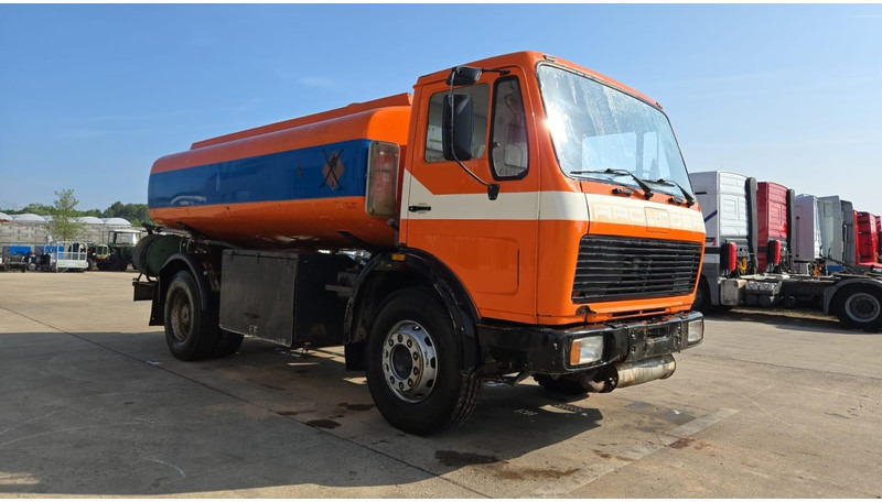 Mercedes-Benz SK 1619 (12.400L / GERMAN TRUCK / CAMION ALLEMAGNE / LAMES / GRAND PONT / V6) - 유조트럭 : 사진 3 Mercedes-Benz SK 1619 (12.400L / GERMAN TRUCK / CAMION ALLEMAGNE / LAMES / GRAND PONT / V6) - 유조트럭 : 사진 3