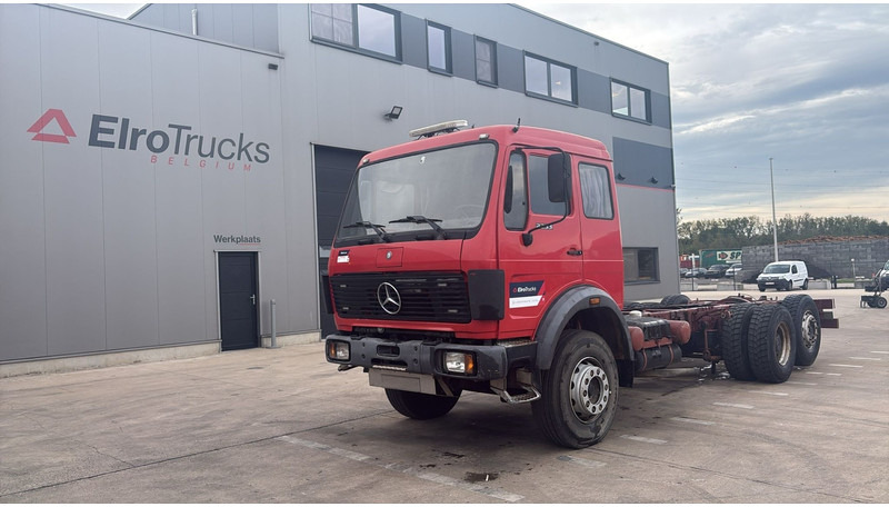 Mercedes-Benz SK 2233 (GRAND PONT / V8 AVEC 2X TURBO / BIG AXLE) - 캡 새시 트럭 : 사진 1 Mercedes-Benz SK 2233 (GRAND PONT / V8 AVEC 2X TURBO / BIG AXLE) - 캡 새시 트럭 : 사진 1