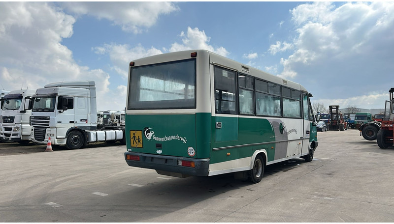 Mercedes-Benz Vario 614 (BELGIAN BUS / MANUAL PUMP / POMPE MANUELLE / BOITE MANUELLE / LAMES) - 시내버스 : 사진 5 Mercedes-Benz Vario 614 (BELGIAN BUS / MANUAL PUMP / POMPE MANUELLE / BOITE MANUELLE / LAMES) - 시내버스 : 사진 5