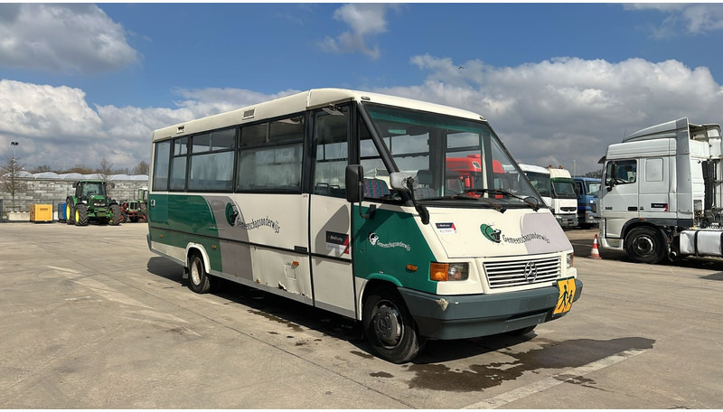 Mercedes-Benz Vario 614 (BELGIAN BUS / MANUAL PUMP / POMPE MANUELLE / BOITE MANUELLE / LAMES) - 시내버스 : 사진 3 Mercedes-Benz Vario 614 (BELGIAN BUS / MANUAL PUMP / POMPE MANUELLE / BOITE MANUELLE / LAMES) - 시내버스 : 사진 3
