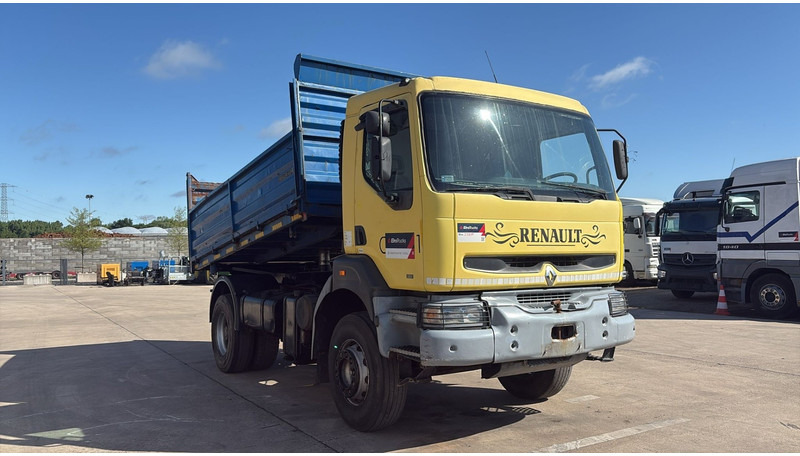 Renault Kerax 385 (BOITE MANUELLE / GRAND PONT / LAMES / MANUAL GEARBOX) - 덤프트럭 : 사진 3 Renault Kerax 385 (BOITE MANUELLE / GRAND PONT / LAMES / MANUAL GEARBOX) - 덤프트럭 : 사진 3