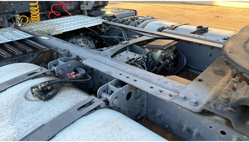 트랙터 유닛 Renault Premium 450 (MANUAL GEARBOX / BOITE MANUELLE) : 사진 12