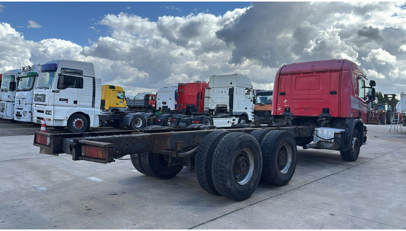 Scania 114 - 380 (6X4 / GRAND PONT / LAMES / BIG AXLE / STEEL SUSP. / BOITE MANUELLE / MANUAL GEARBOX) - 캡 새시 트럭 : 사진 4 Scania 114 - 380 (6X4 / GRAND PONT / LAMES / BIG AXLE / STEEL SUSP. / BOITE MANUELLE / MANUAL GEARBOX) - 캡 새시 트럭 : 사진 4