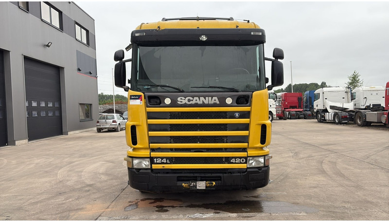 Scania 124-420 (6X2 / 8 TYRES / ORIGINAL TRACTOR UNIT / FRONT STEEL) - 트랙터 유닛 : 사진 2 Scania 124-420 (6X2 / 8 TYRES / ORIGINAL TRACTOR UNIT / FRONT STEEL) - 트랙터 유닛 : 사진 2
