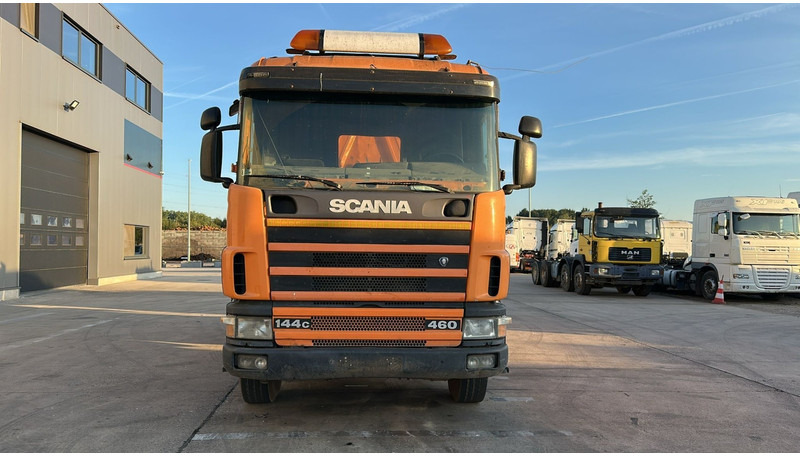 Scania 144-460 (BIG AXLE / GRAND PONT / LAMES / STEEL SUSP. / MANUAL GEARBOX / BOITE MANUELLE) - 덤프트럭 : 사진 2 Scania 144-460 (BIG AXLE / GRAND PONT / LAMES / STEEL SUSP. / MANUAL GEARBOX / BOITE MANUELLE) - 덤프트럭 : 사진 2