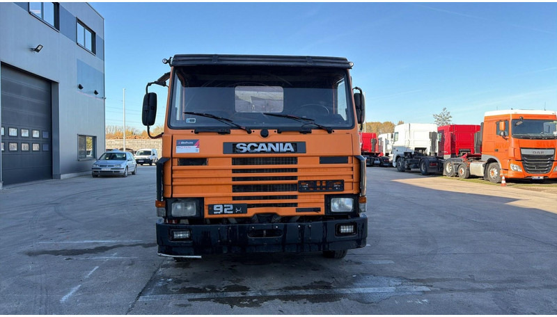 Scania 92 M (MANUAL PUMP / 6X4 / STEEL SUSP. / LAMES / POMPE MANUELLE) - 덤프트럭 : 사진 2 Scania 92 M (MANUAL PUMP / 6X4 / STEEL SUSP. / LAMES / POMPE MANUELLE) - 덤프트럭 : 사진 2