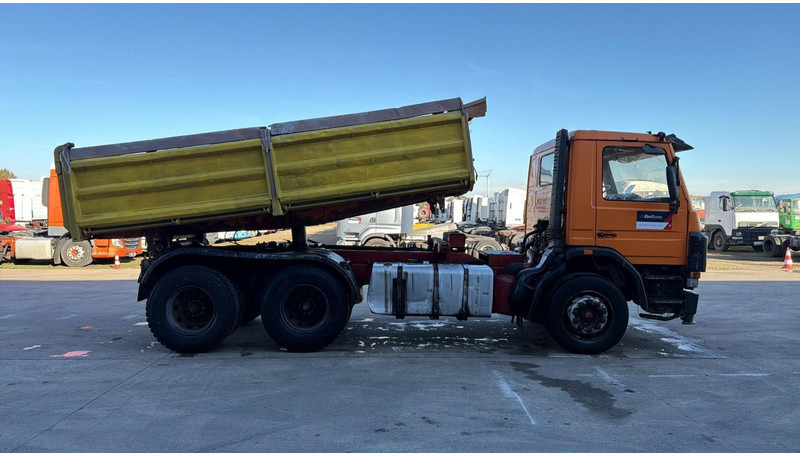 Scania 92 M (MANUAL PUMP / 6X4 / STEEL SUSP. / LAMES / POMPE MANUELLE) - 덤프트럭 : 사진 4 Scania 92 M (MANUAL PUMP / 6X4 / STEEL SUSP. / LAMES / POMPE MANUELLE) - 덤프트럭 : 사진 4