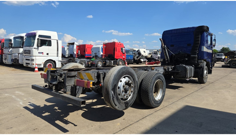 Volvo F 12 - 360 (FULL STEEL SUSPENSION / MANUAL PUMP / SUSP. LAMES / 6X2) - 캡 새시 트럭 : 사진 5 Volvo F 12 - 360 (FULL STEEL SUSPENSION / MANUAL PUMP / SUSP. LAMES / 6X2) - 캡 새시 트럭 : 사진 5