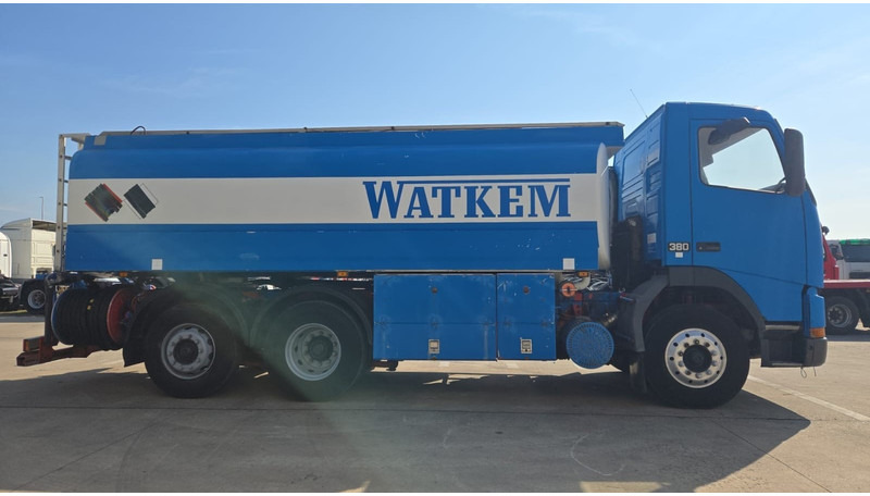 Volvo FH 12.380 (20.100 LITERS / PARFAIT ETAT / TOP CONDITION !!! / 6X2 / BOITE MANUELLE) - 유조트럭 : 사진 4 Volvo FH 12.380 (20.100 LITERS / PARFAIT ETAT / TOP CONDITION !!! / 6X2 / BOITE MANUELLE) - 유조트럭 : 사진 4