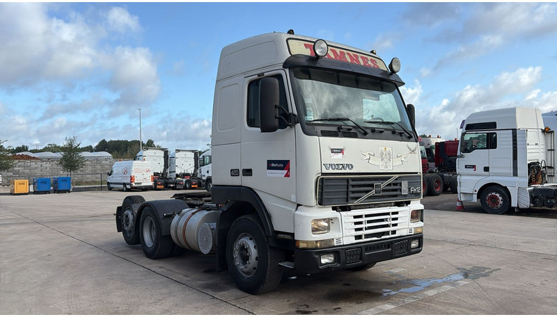 Volvo FH 12.420 (6X2 / BOITE MANUELLE / MANUAL GEARBOX / 8 PNEUS / 8 TYRES) - 트랙터 유닛 : 사진 2 Volvo FH 12.420 (6X2 / BOITE MANUELLE / MANUAL GEARBOX / 8 PNEUS / 8 TYRES) - 트랙터 유닛 : 사진 2