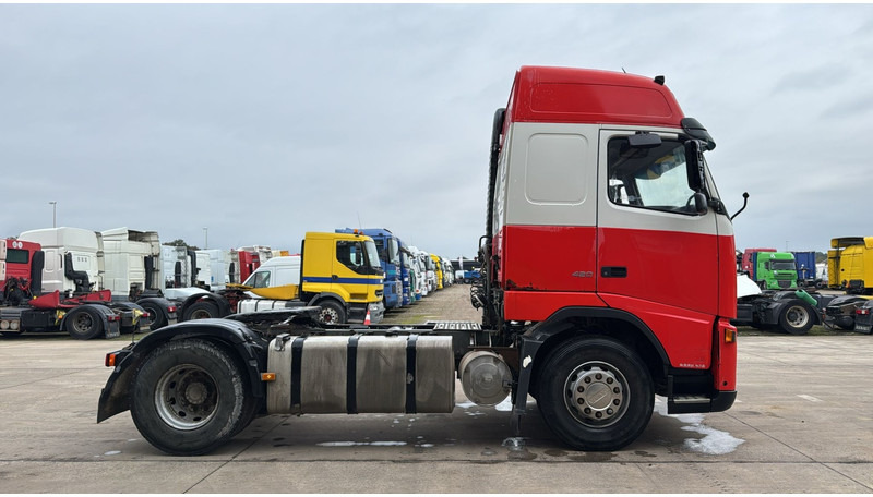 Volvo FH 420 (PERFECT CONDITION) - 트랙터 유닛 : 사진 4 Volvo FH 420 (PERFECT CONDITION) - 트랙터 유닛 : 사진 4
