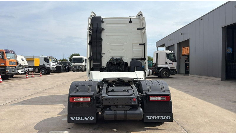 Volvo FH 460 (CHASSIS 2015 / PERFECT CONDITION / CLEAN CHASSIS) - 트랙터 유닛 : 사진 5 Volvo FH 460 (CHASSIS 2015 / PERFECT CONDITION / CLEAN CHASSIS) - 트랙터 유닛 : 사진 5