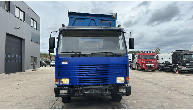 Volvo FL 12.380 (8X4 /STEEL SUSP. / BOITE MANUELLE / MANUAL GEARBOX) - 덤프트럭 : 사진 2 Volvo FL 12.380 (8X4 /STEEL SUSP. / BOITE MANUELLE / MANUAL GEARBOX) - 덤프트럭 : 사진 2
