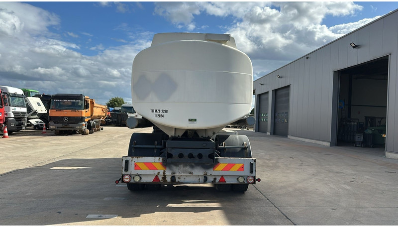 Volvo FL 6-18 (12400 LITERS / 3 COMPARTIMENTS / EURO 2 / STEEL SUSP. / LAMES) - 유조트럭 : 사진 5 Volvo FL 6-18 (12400 LITERS / 3 COMPARTIMENTS / EURO 2 / STEEL SUSP. / LAMES) - 유조트럭 : 사진 5